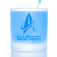Load image into Gallery viewer, STAR TREK Discovery Command Badge Etched Rocks Whiskey Glass
